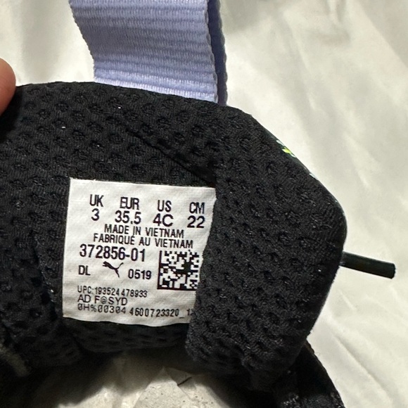 Pumas Authentic 💜 - Picture 4 of 5